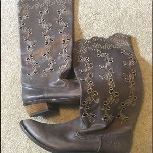 Lucky Cowboy Boots